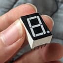 Anode 타입 7-segment가 찍힌 사진